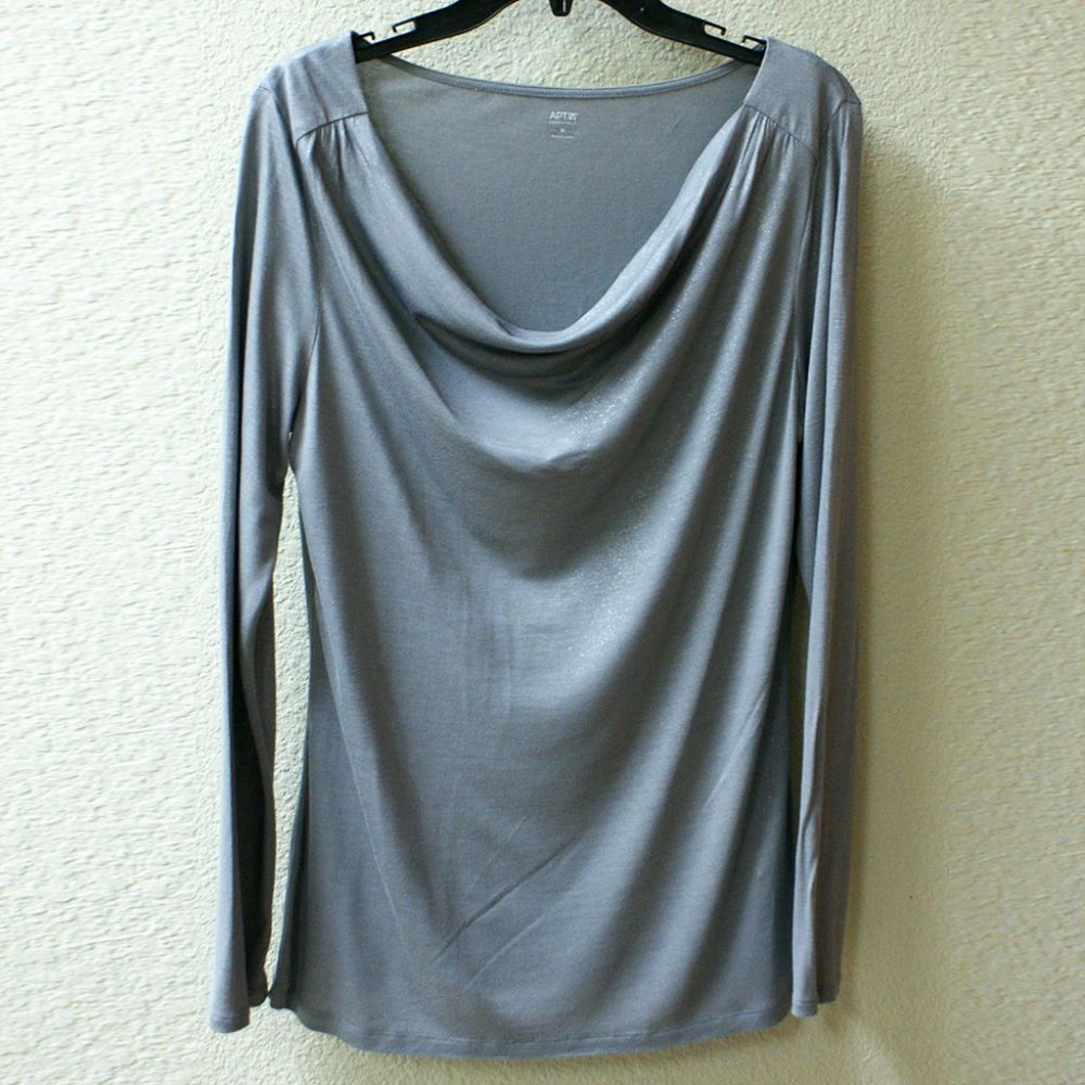 3 for $20! ✨Silver gray Apt. 9 blouse - NWOT